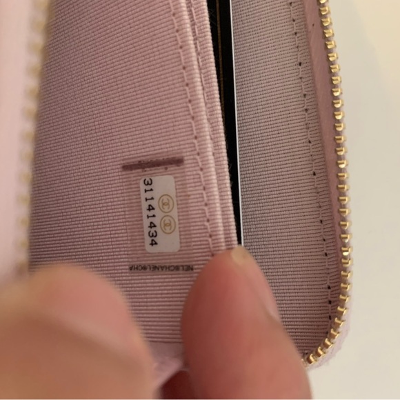 *PRICE FIRM* Authentic Chanel Classic Zip Coin Purse in Light Pink color - Picture 7 of 13